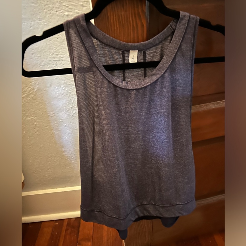 Lululemon Navy Crop Tank Top Size 6